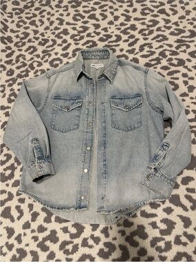ZARA Light Wash Denim Button Up Shirt XS S Oversized
